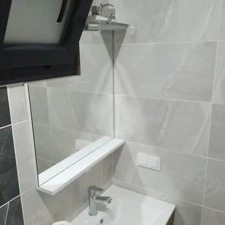Apartment Aliya's Golden Spacious 3 Bed