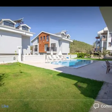 Aliya's Golden Spacious 3 Bed Apartment Fethiye